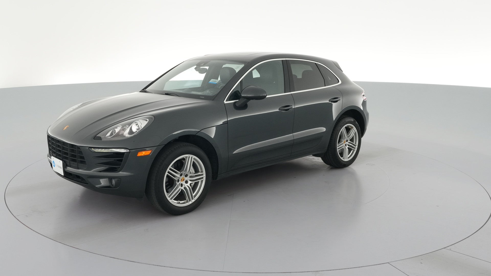2017 Porsche Macan vehicle photo