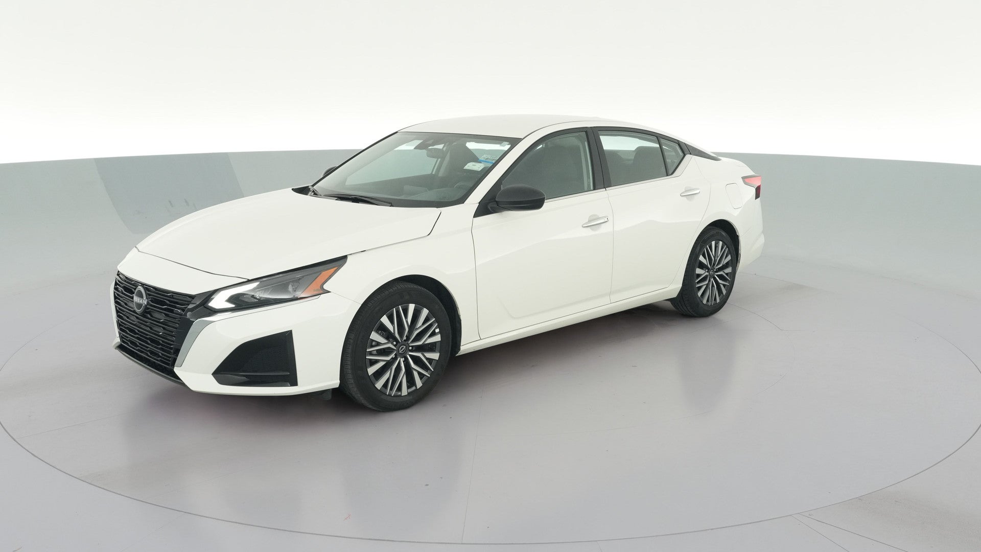 2025 Nissan Altima vehicle photo