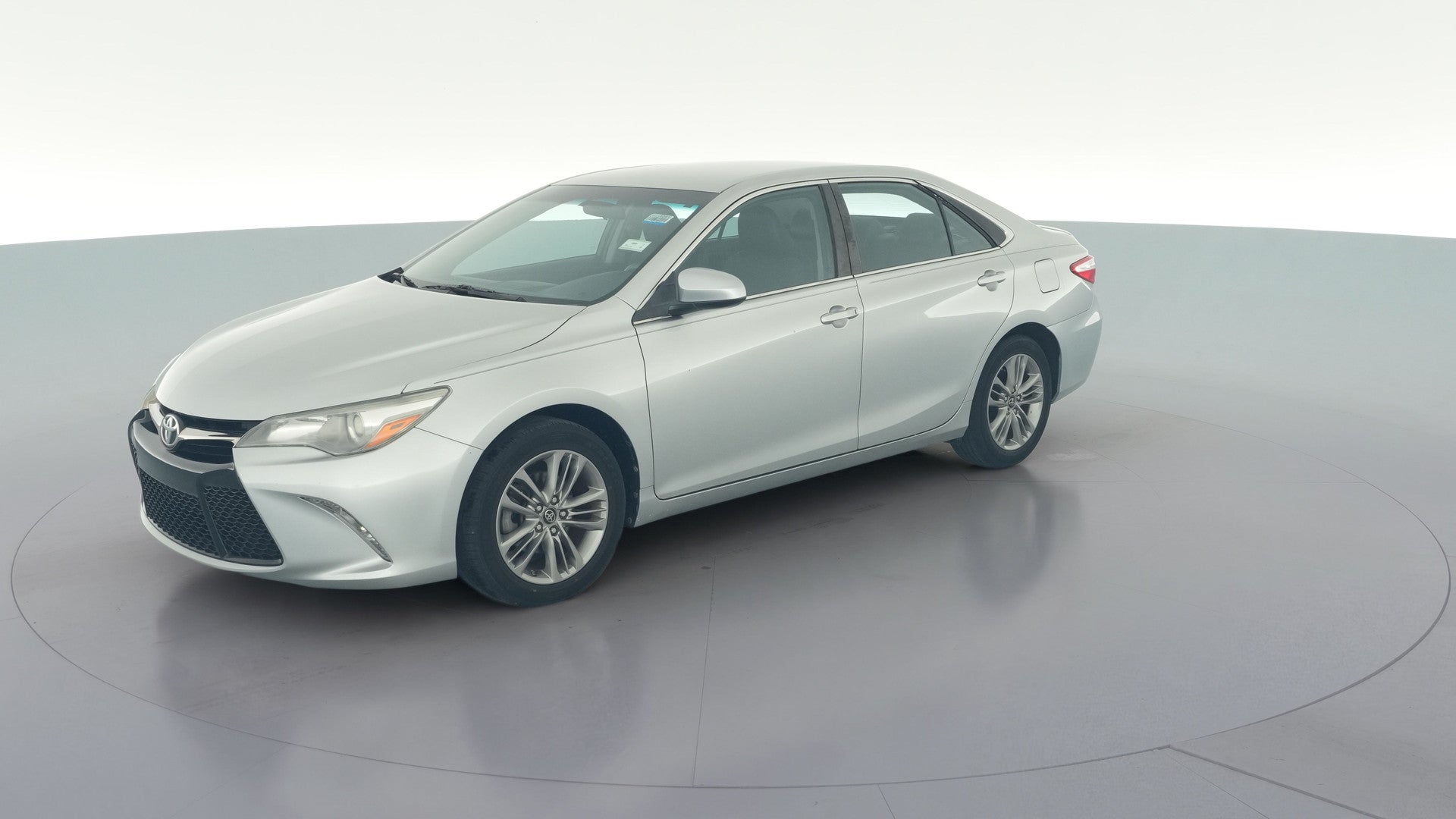 2016 Toyota Camry vehicle photo