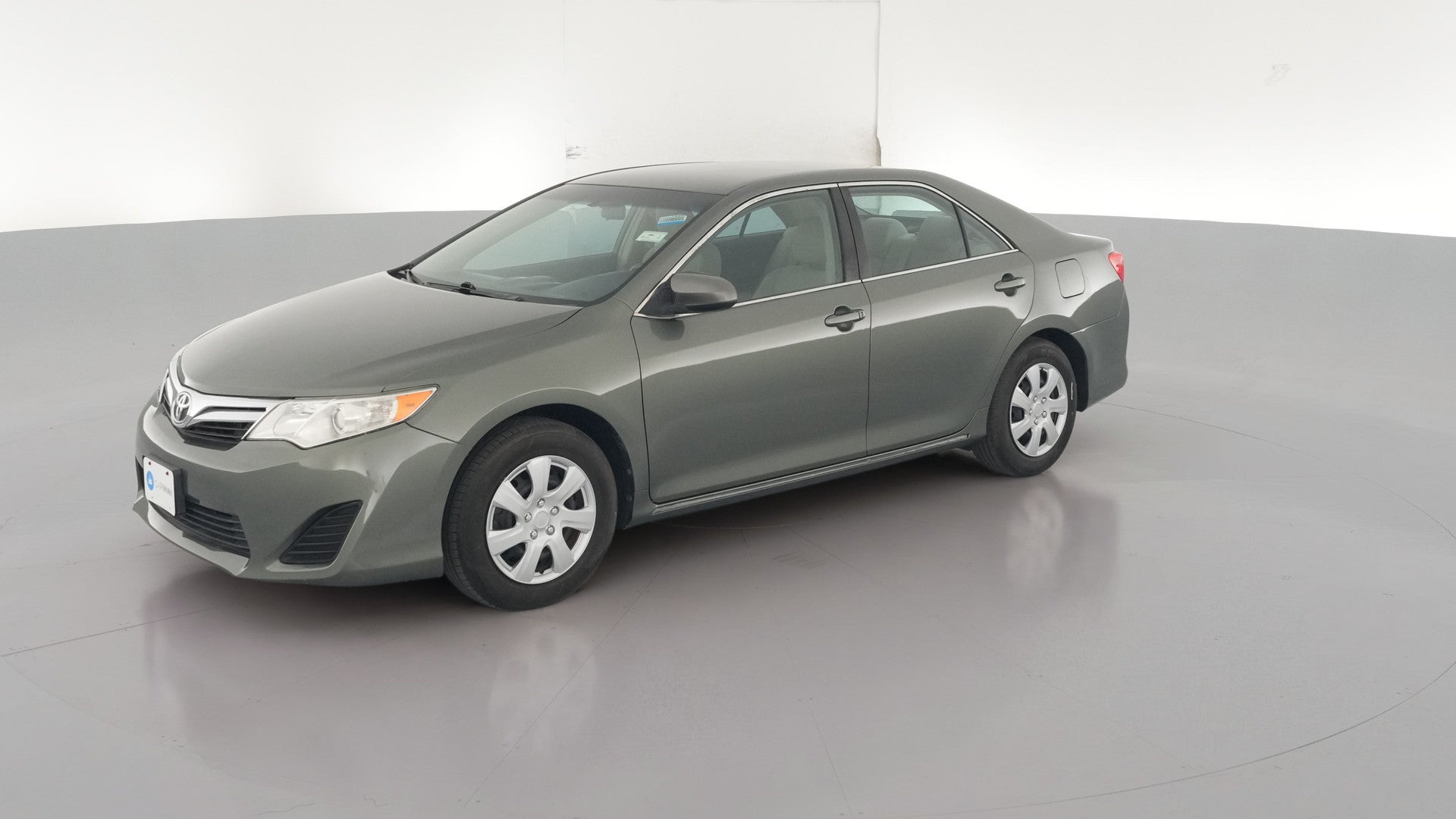 2013 Toyota Camry vehicle photo