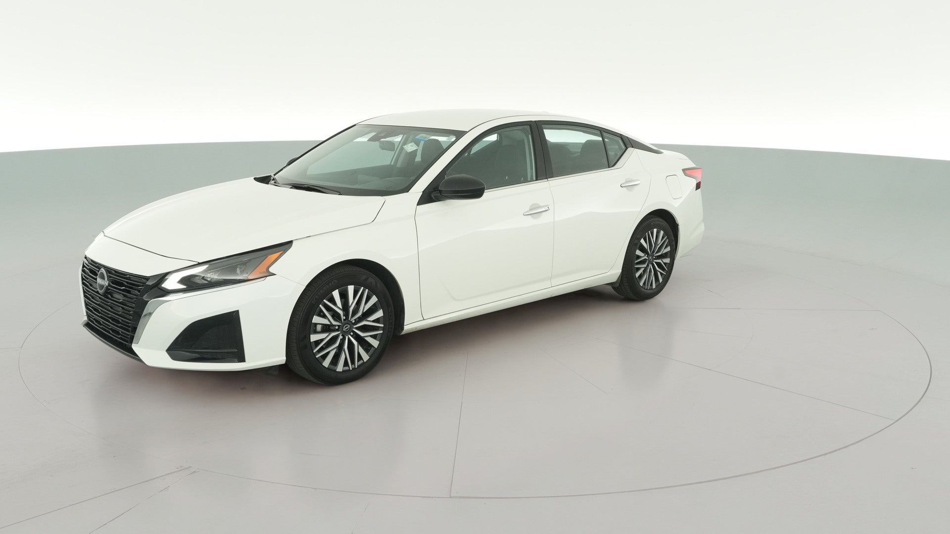 2025 Nissan Altima vehicle photo