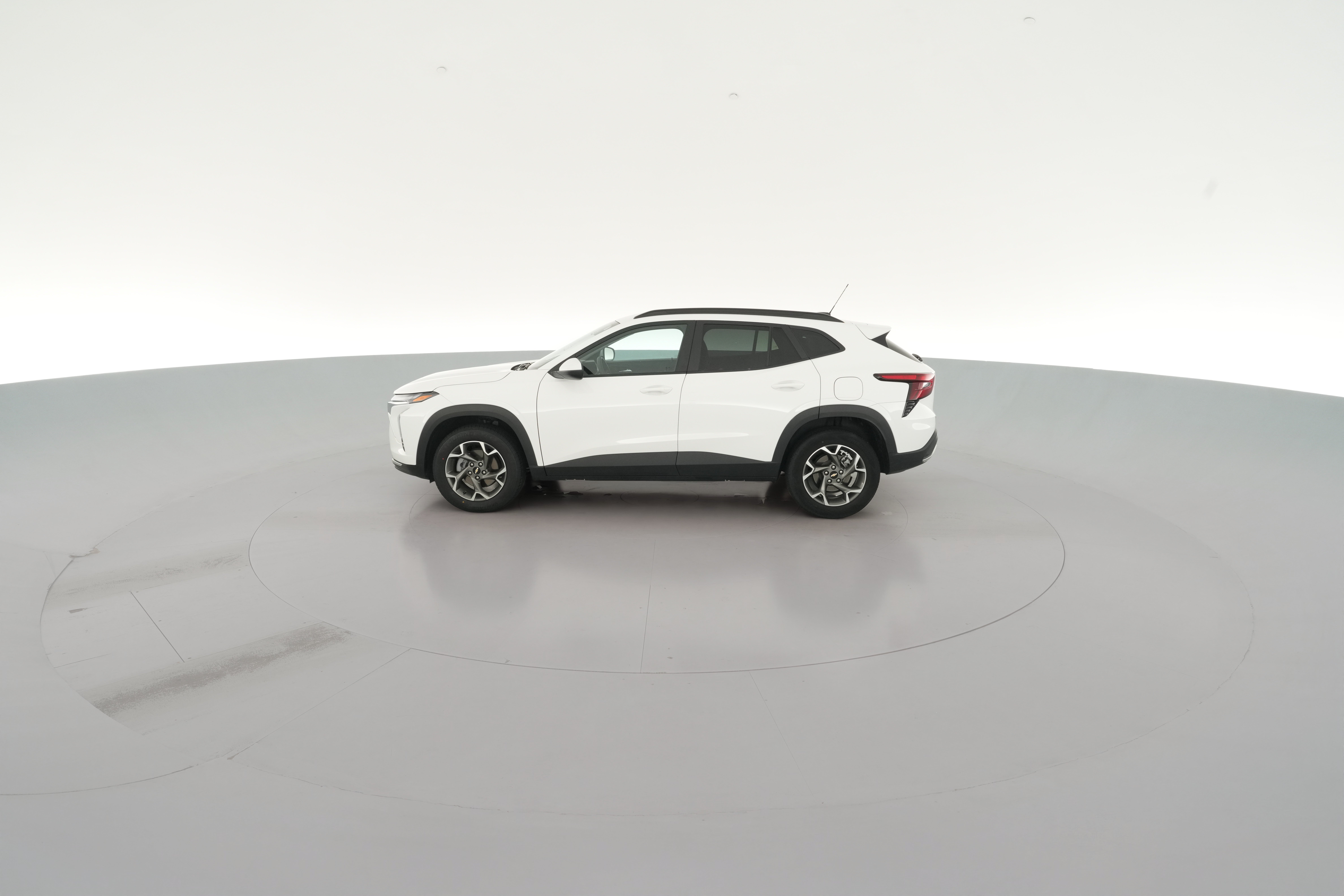 2025 Chevrolet Trax LT - Photo 26
