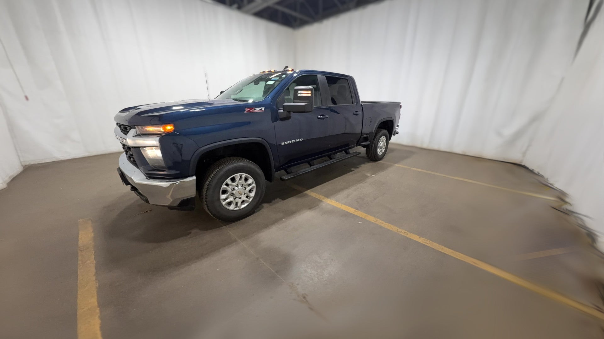 2021 Chevrolet Silverado 2500 HD Crew Cab vehicle photo