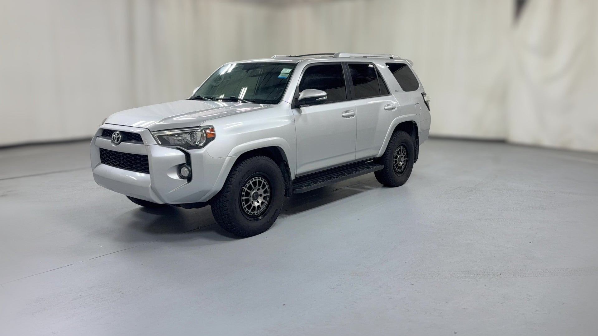 2018 Toyota 4Runner vehicle photo