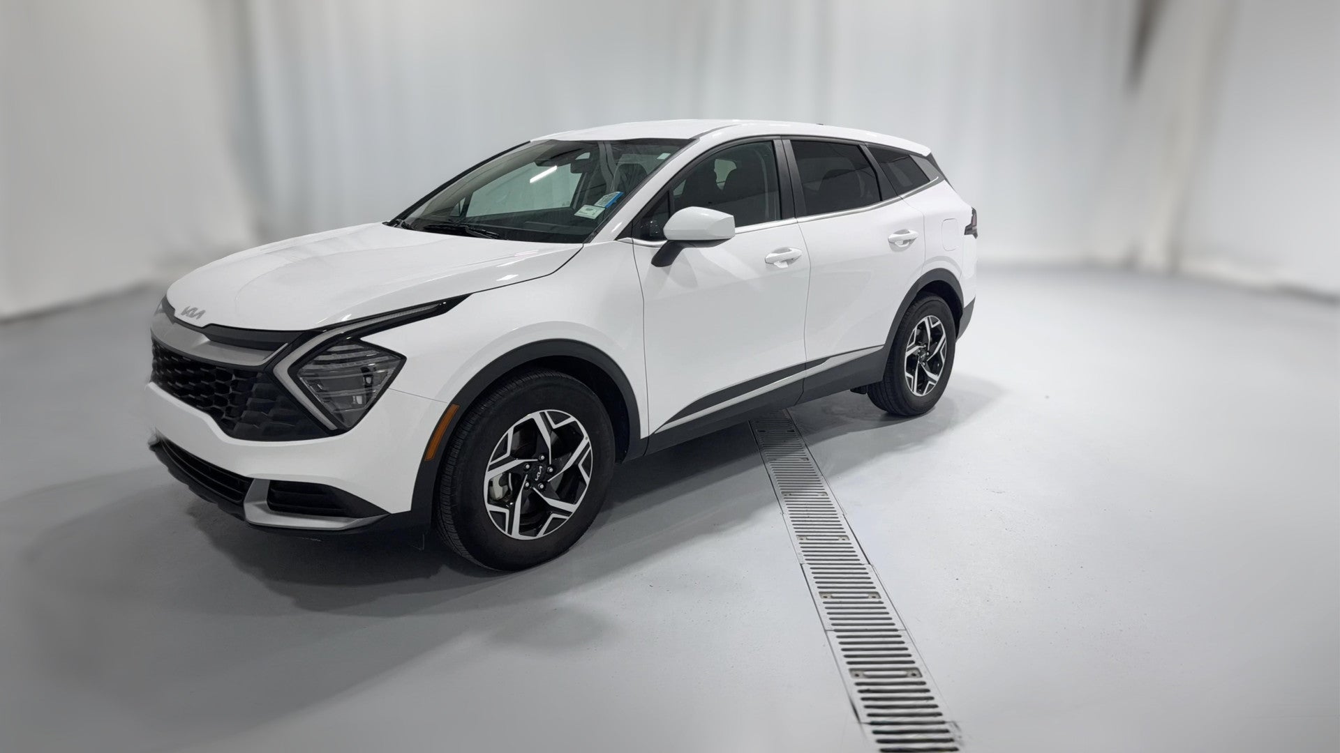 2025 Kia Sportage vehicle photo