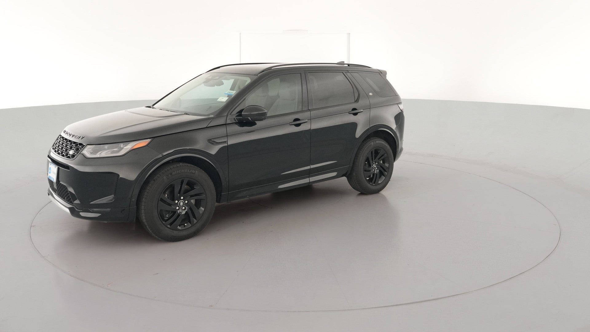 2024 Land Rover Discovery Sport vehicle photo