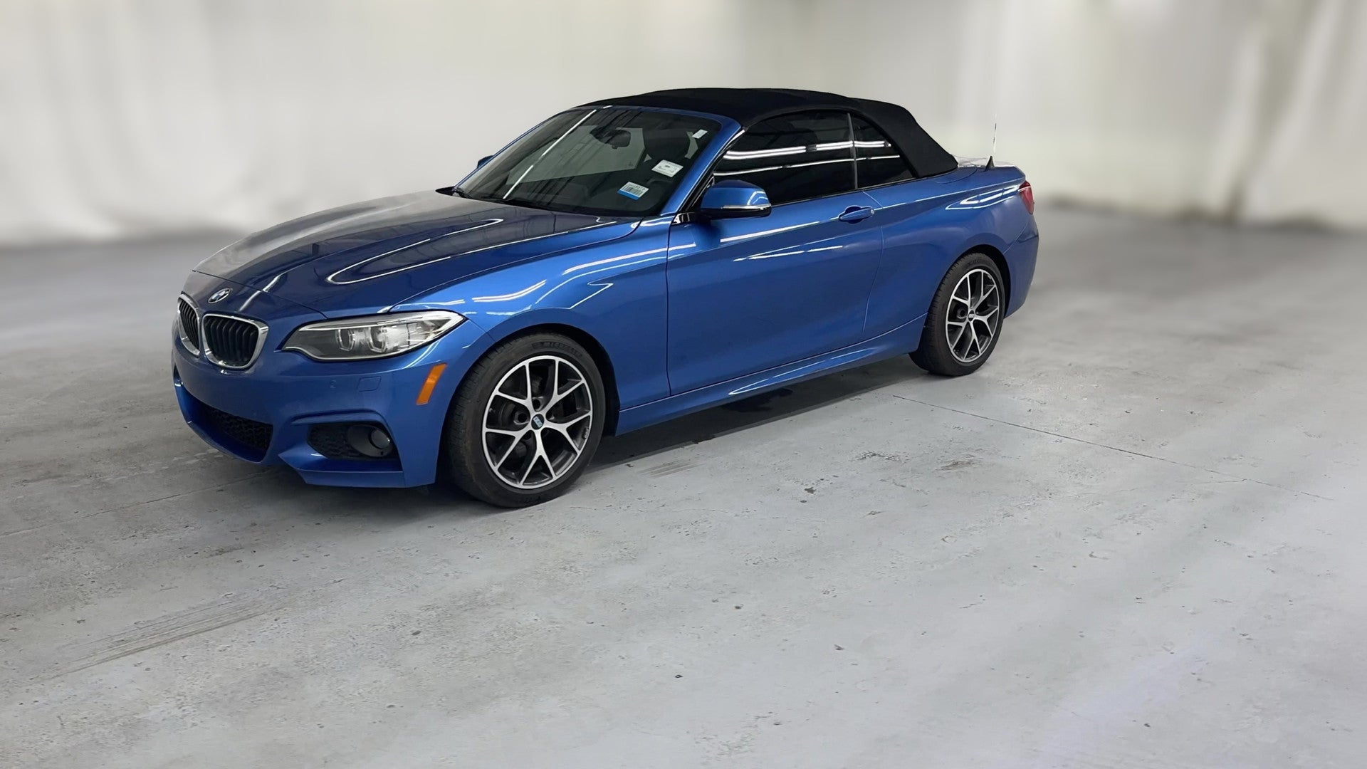 2017 BMW 2 Series vehicle photo