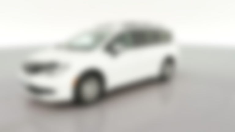 2022 Chrysler Voyager vehicle photo
