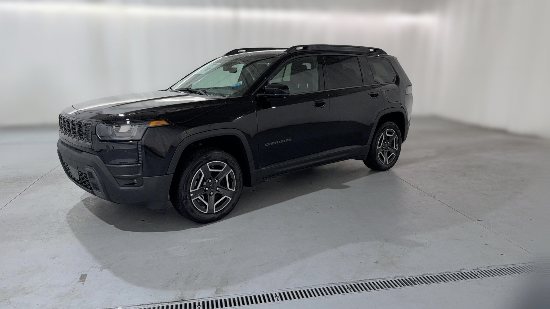 2026 Jeep Cherokee vehicle photo