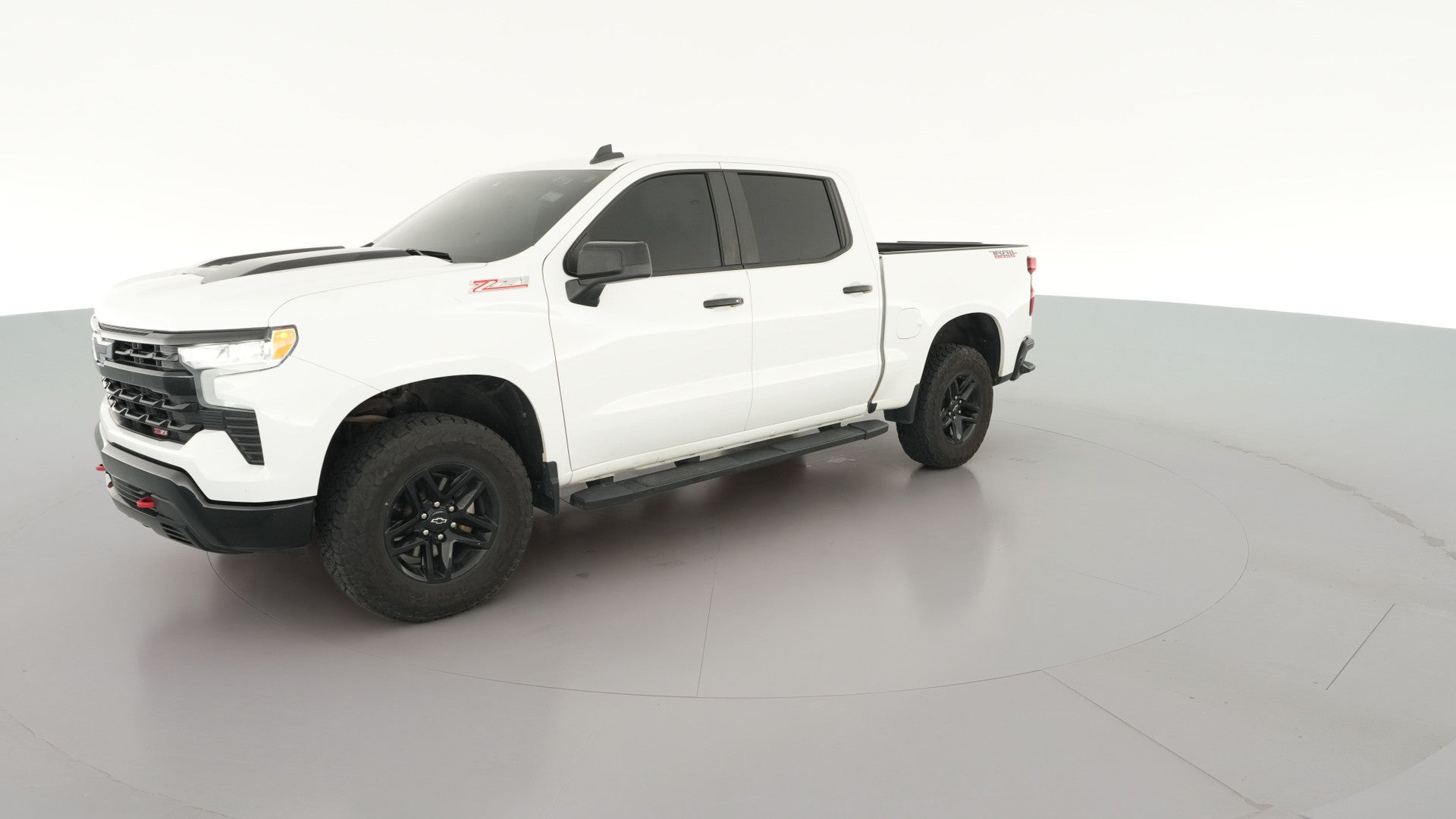 2022 Chevrolet Silverado 1500 Crew Cab vehicle photo