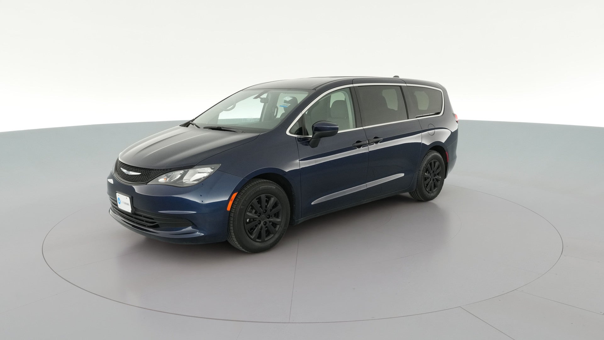 2020 Chrysler Voyager vehicle photo