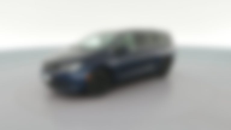 2020 Chrysler Voyager vehicle photo