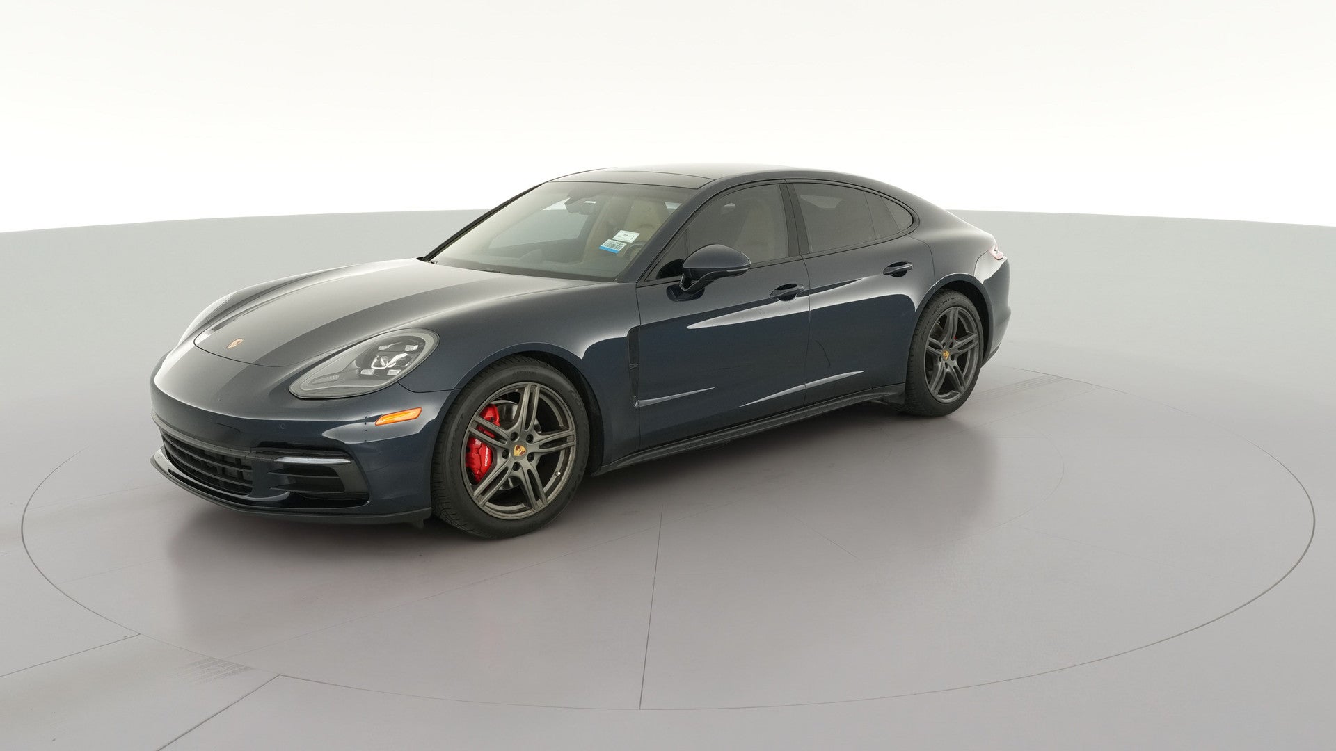 2017 Porsche Panamera vehicle photo