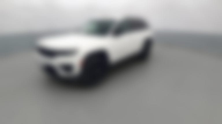 2024 Jeep Grand Cherokee vehicle photo