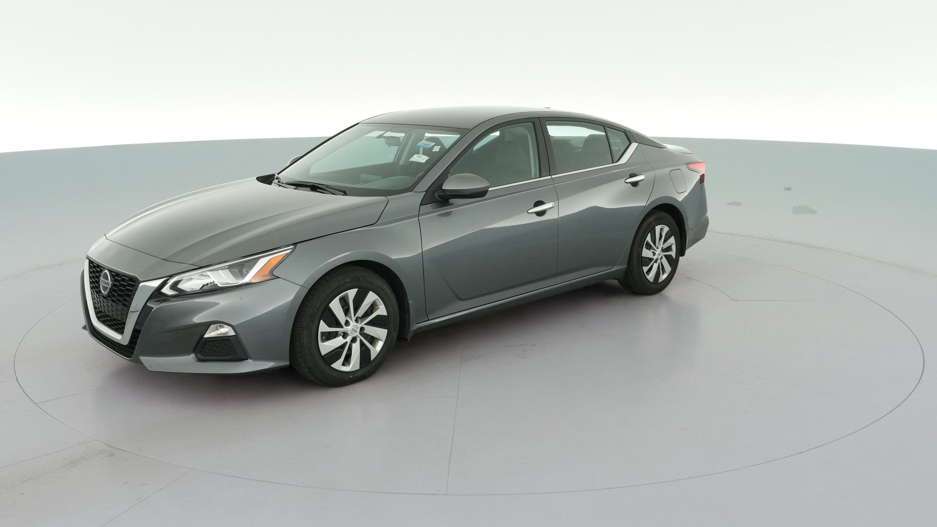 2020 Nissan Altima vehicle photo