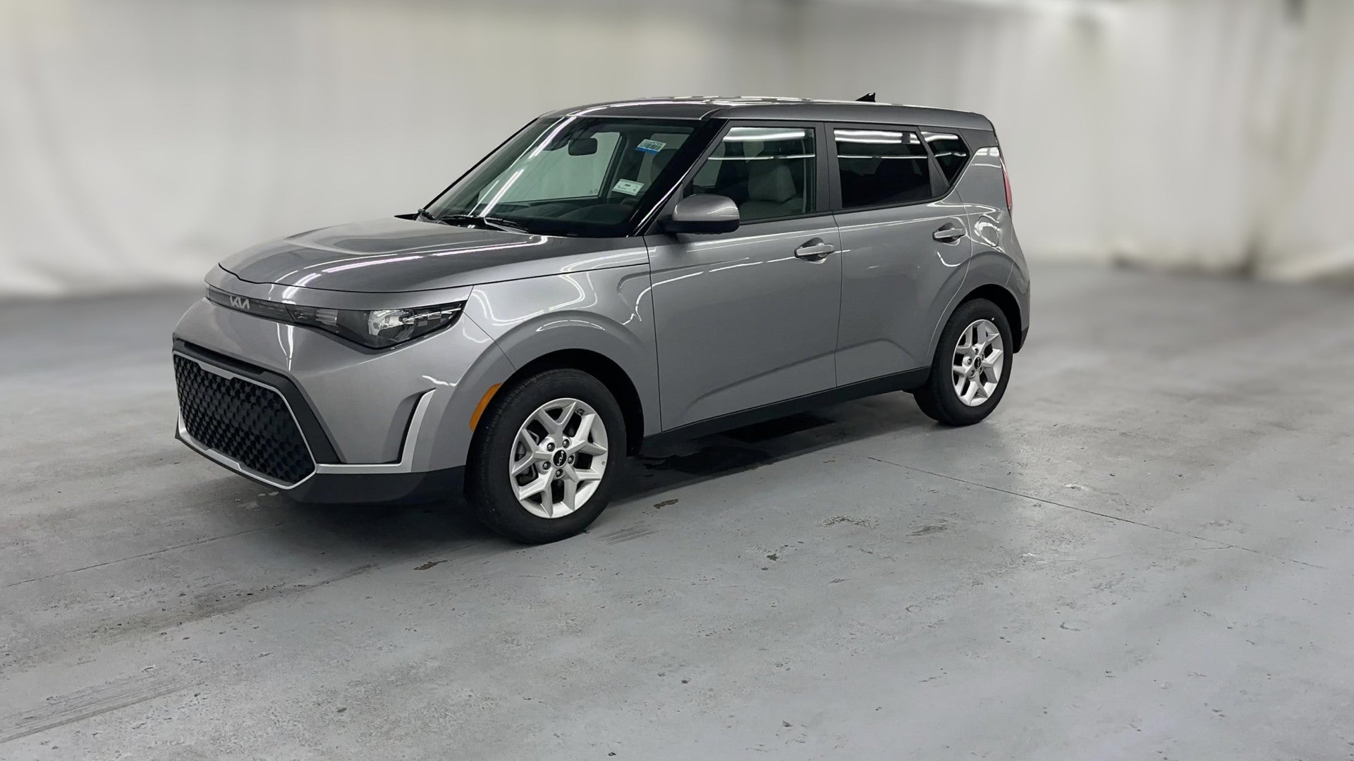 2025 Kia Soul vehicle photo