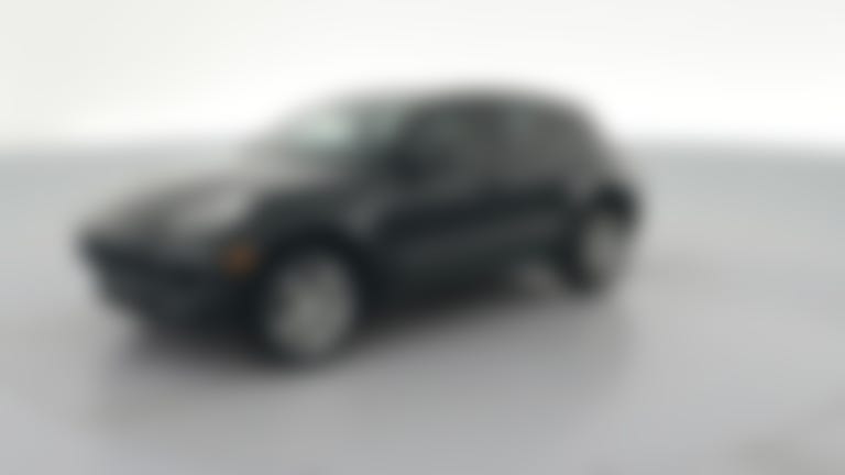 2018 Porsche Macan vehicle photo