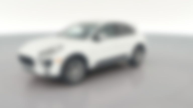 2018 Porsche Macan vehicle photo