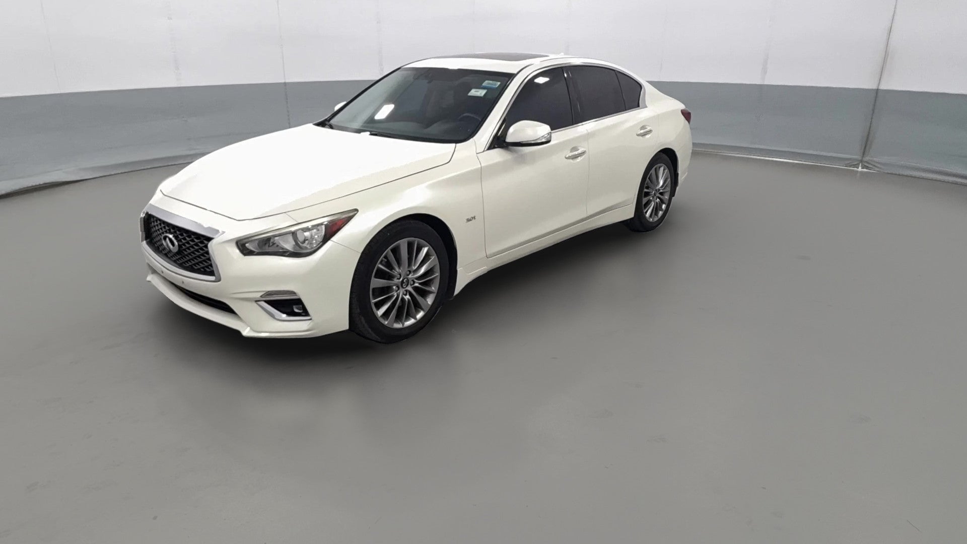 2019 INFINITI Q50 vehicle photo