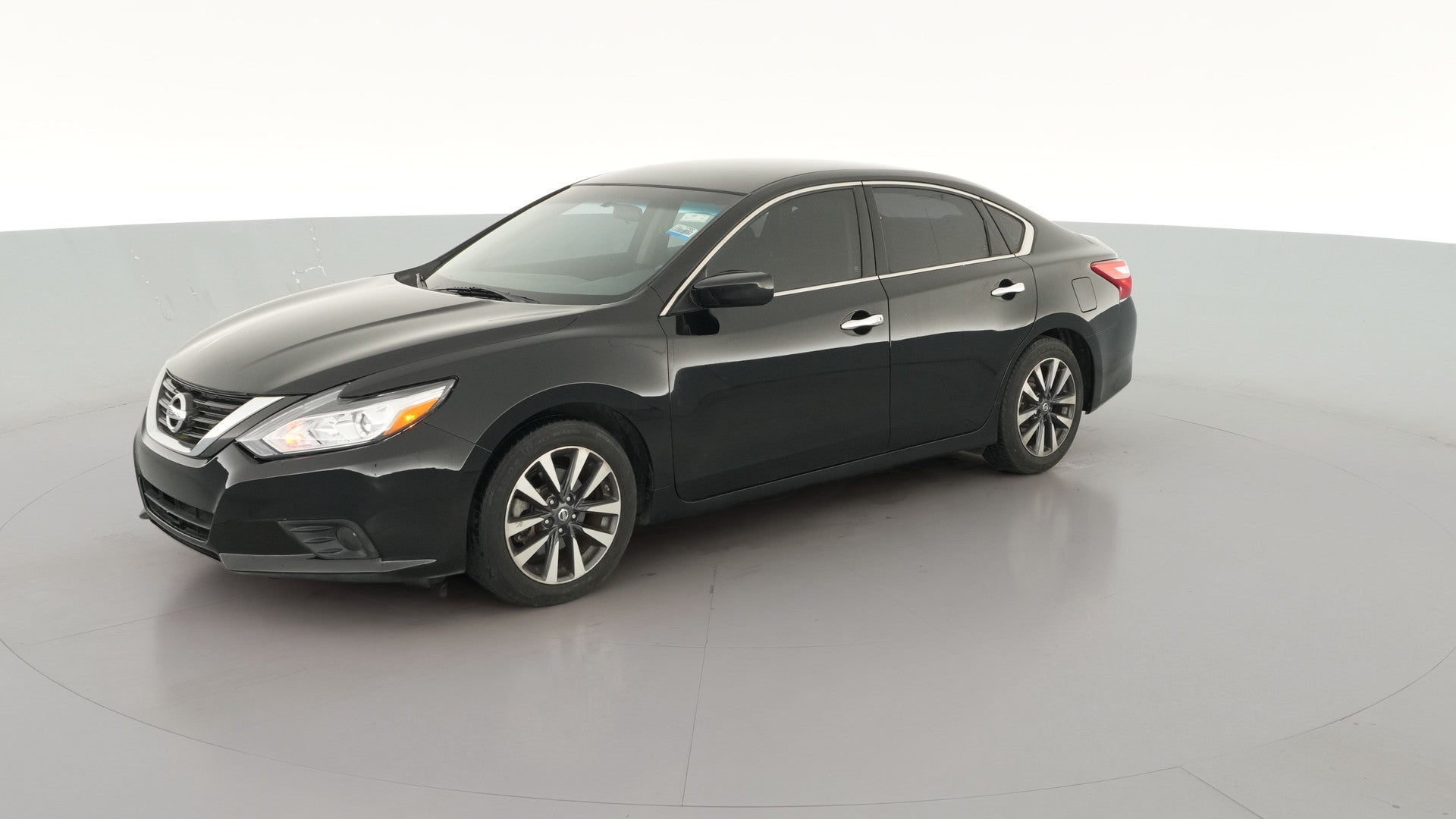 2017 Nissan Altima vehicle photo