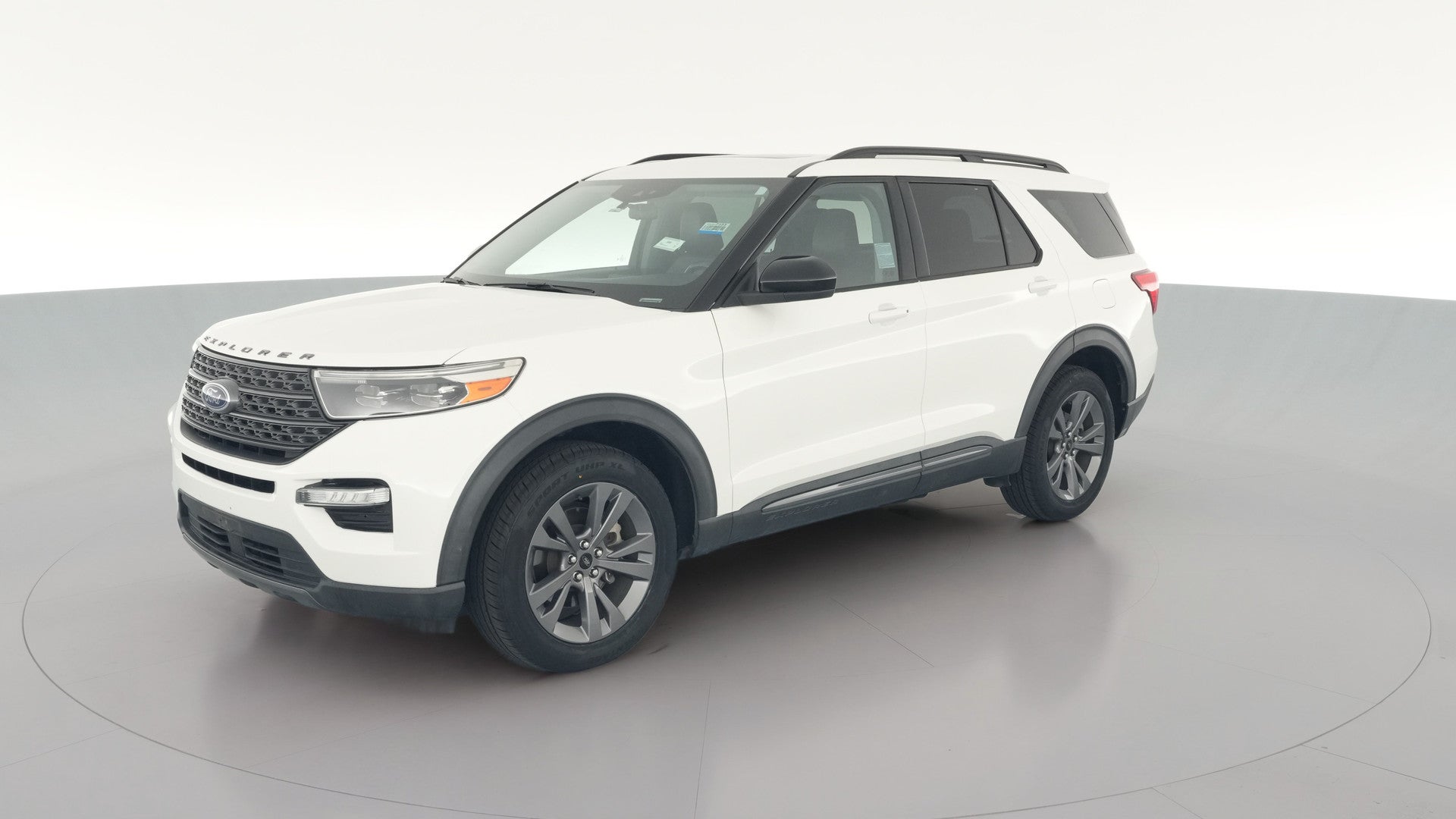 2022 Ford Explorer vehicle photo