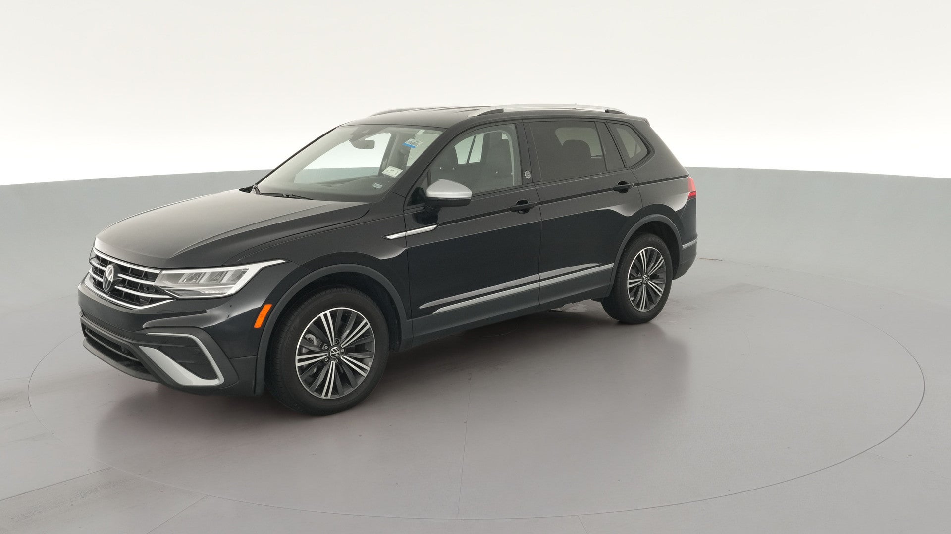 2024 Volkswagen Tiguan vehicle photo