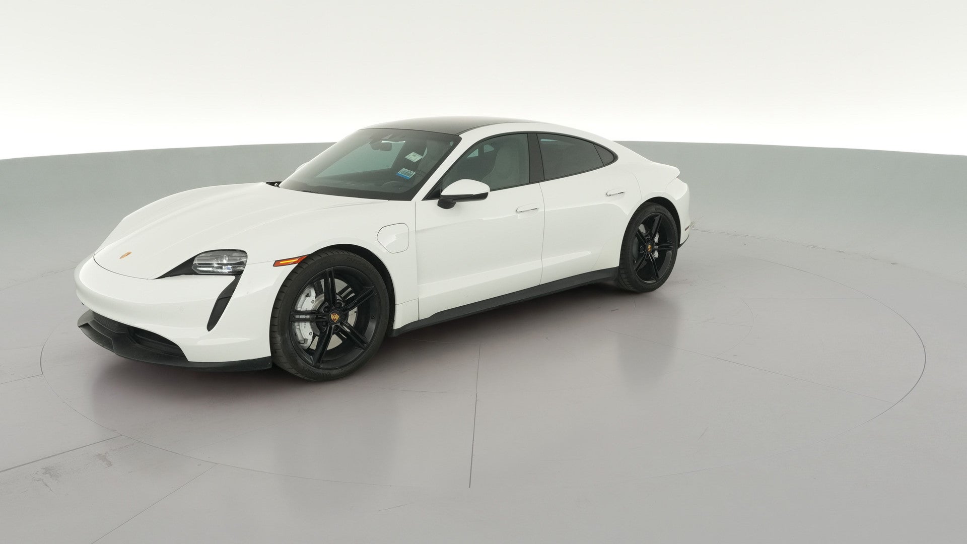 2022 Porsche Taycan vehicle photo