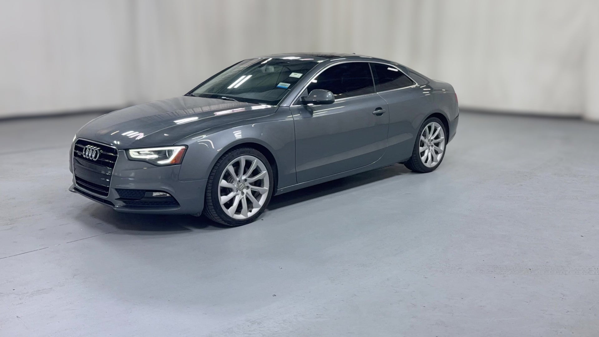 2014 Audi A5 vehicle photo
