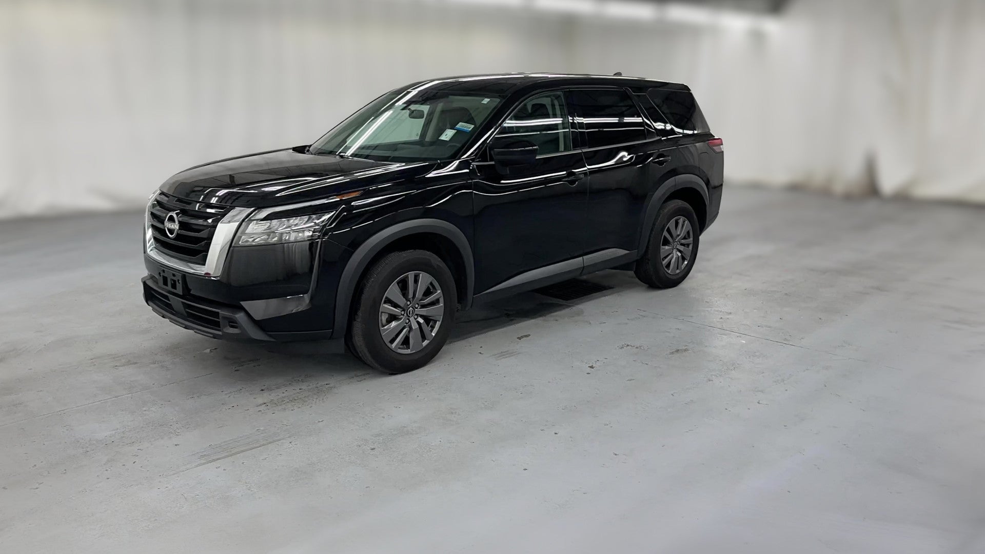 2025 Nissan Pathfinder vehicle photo