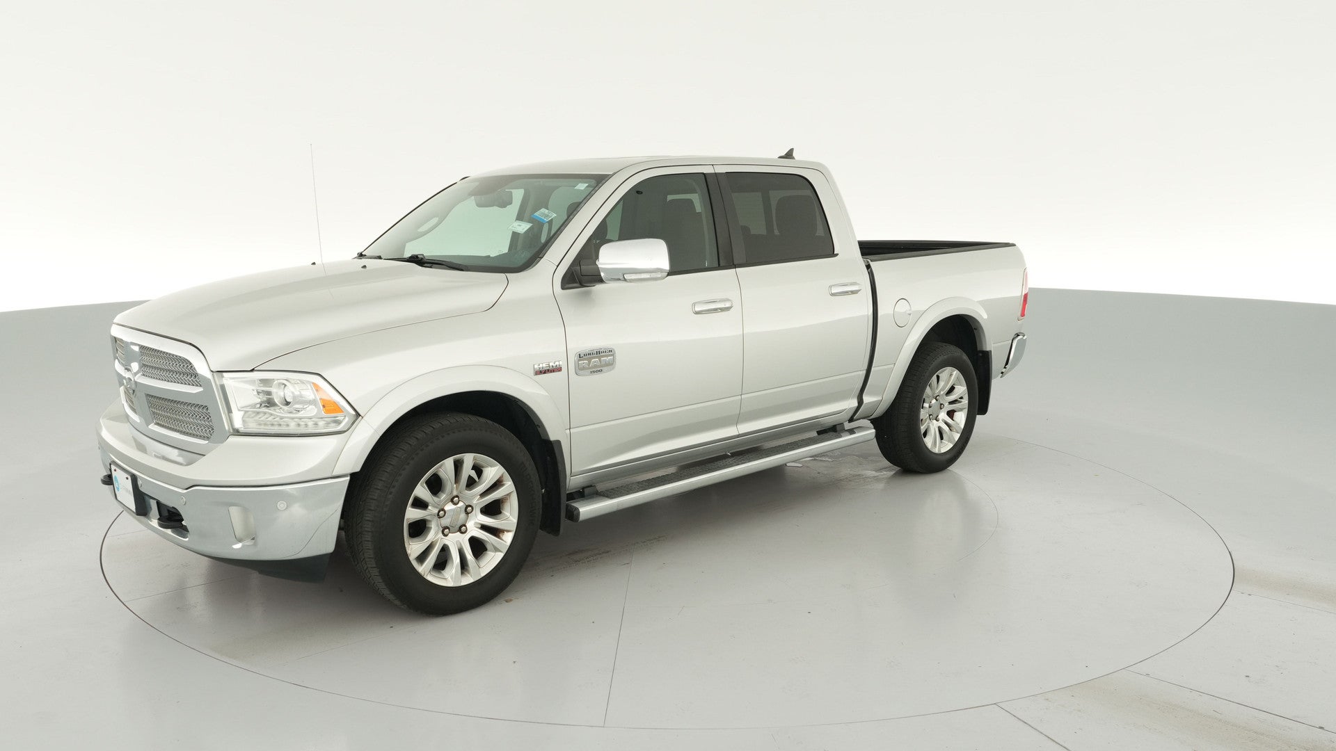 2016 Ram 1500 Crew Cab vehicle photo