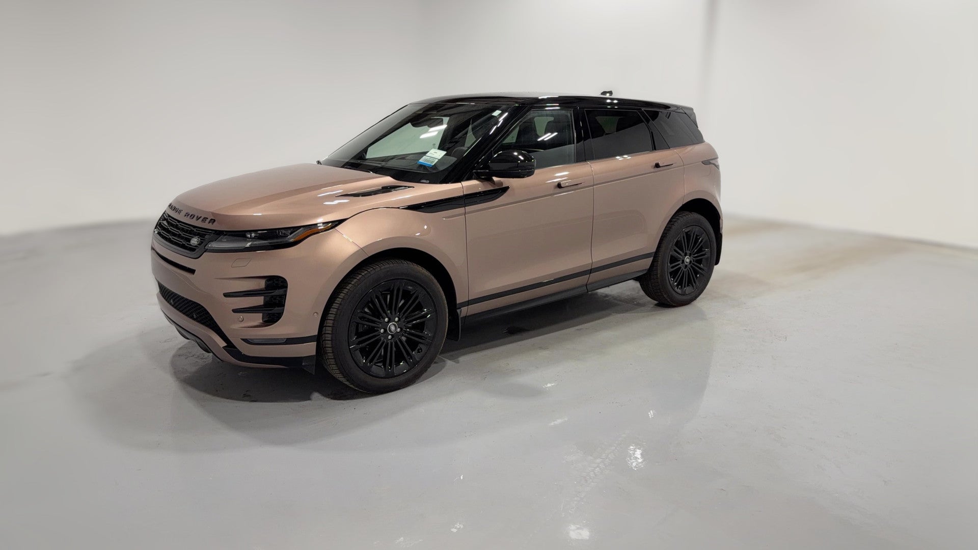 2026 Land Rover Range Rover Evoque vehicle photo