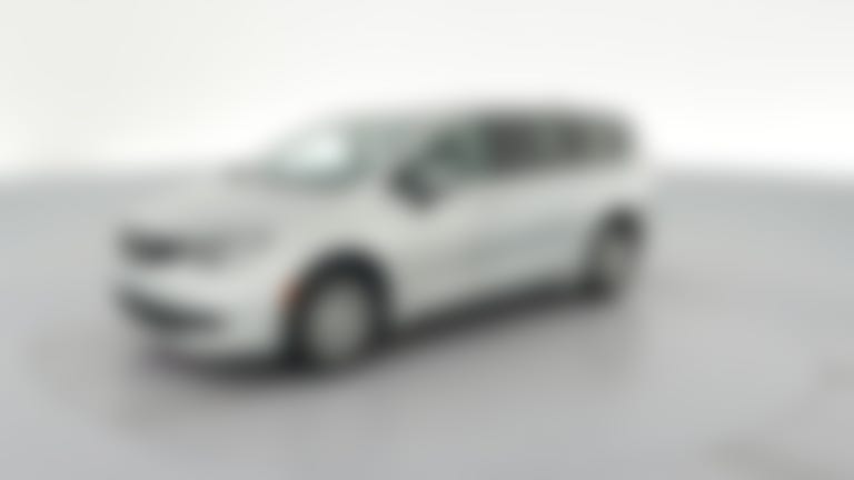 2022 Chrysler Voyager vehicle photo
