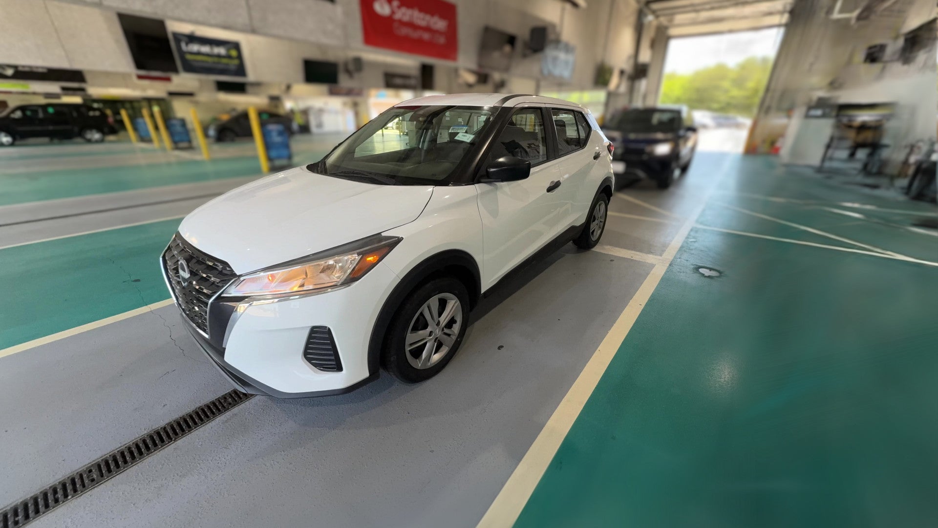 2022 Nissan Kicks vehicle photo