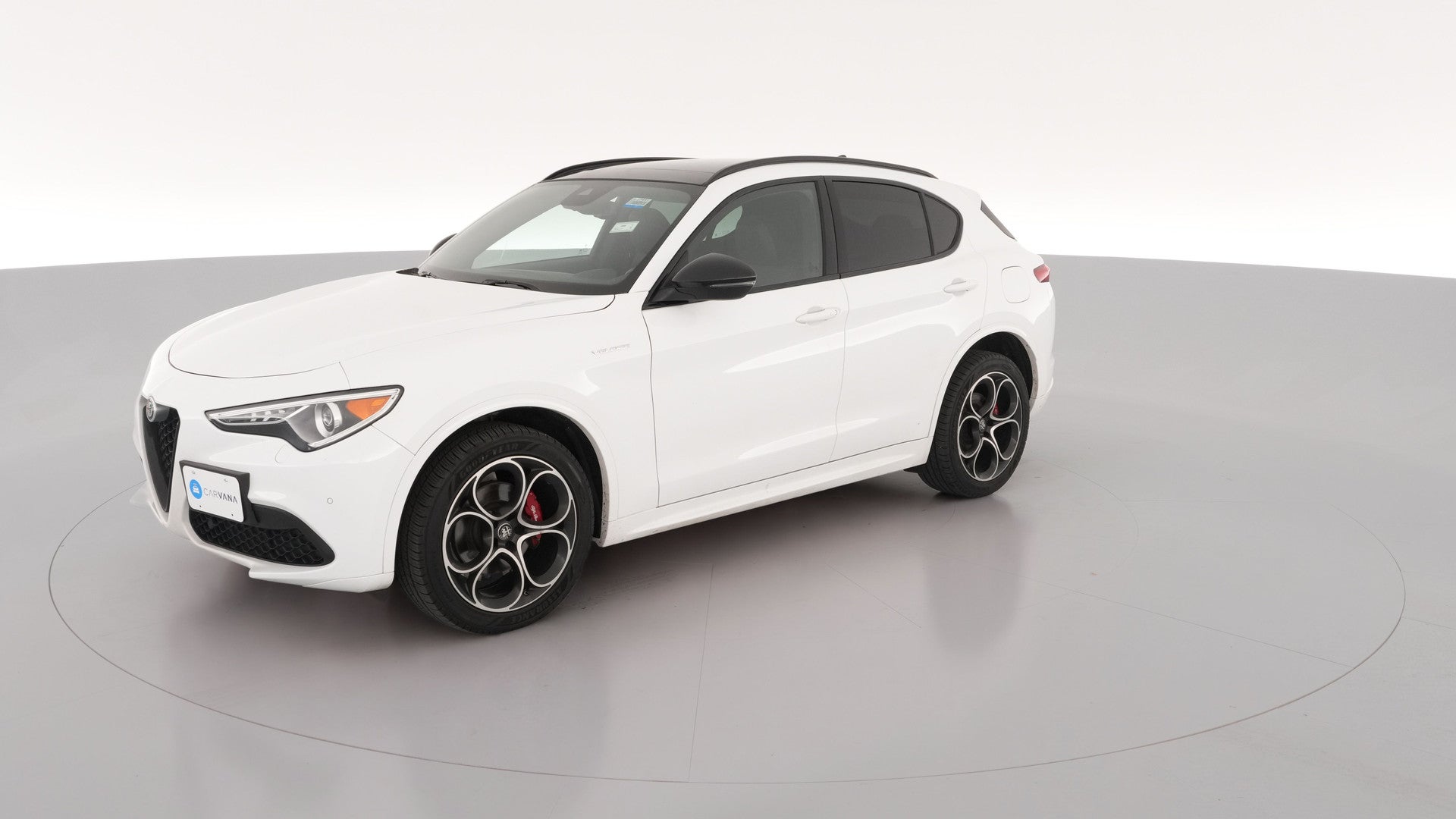 2023 Alfa Romeo Stelvio vehicle photo