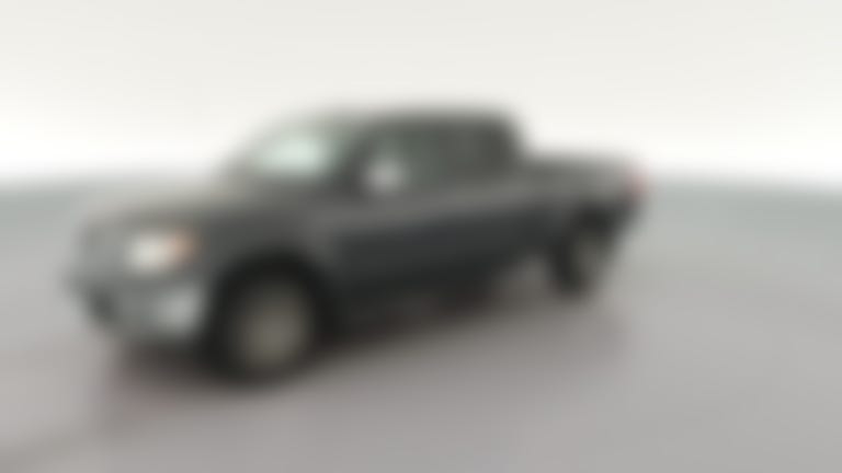 2015 Nissan Frontier Crew Cab vehicle photo