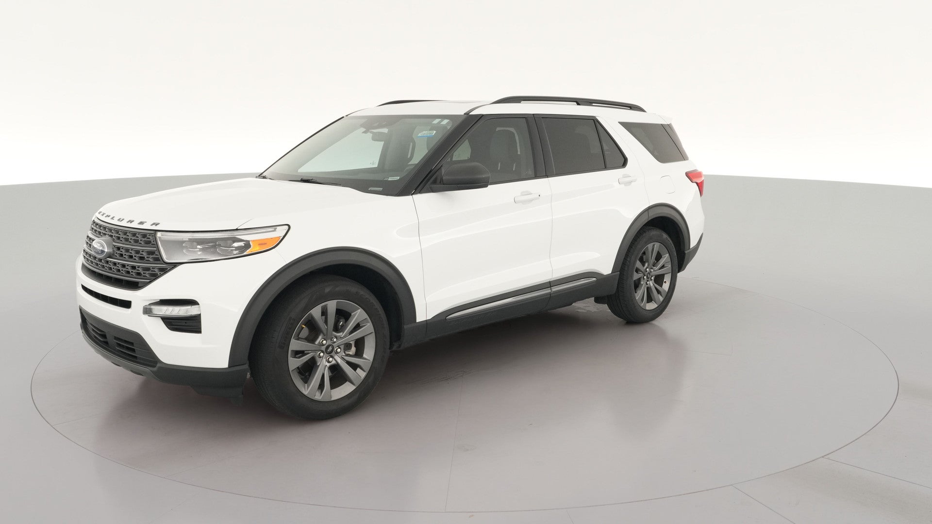 2021 Ford Explorer vehicle photo