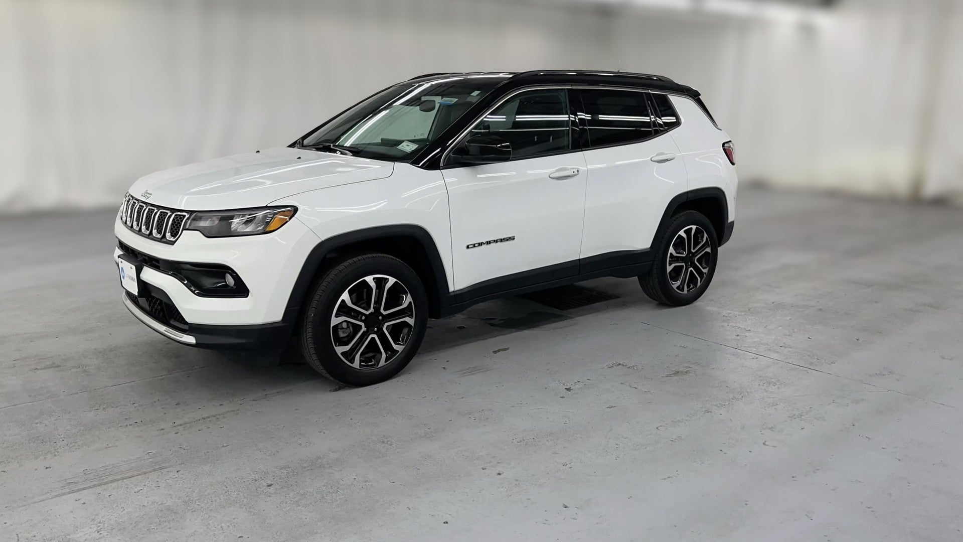 2023 Jeep Compass vehicle photo