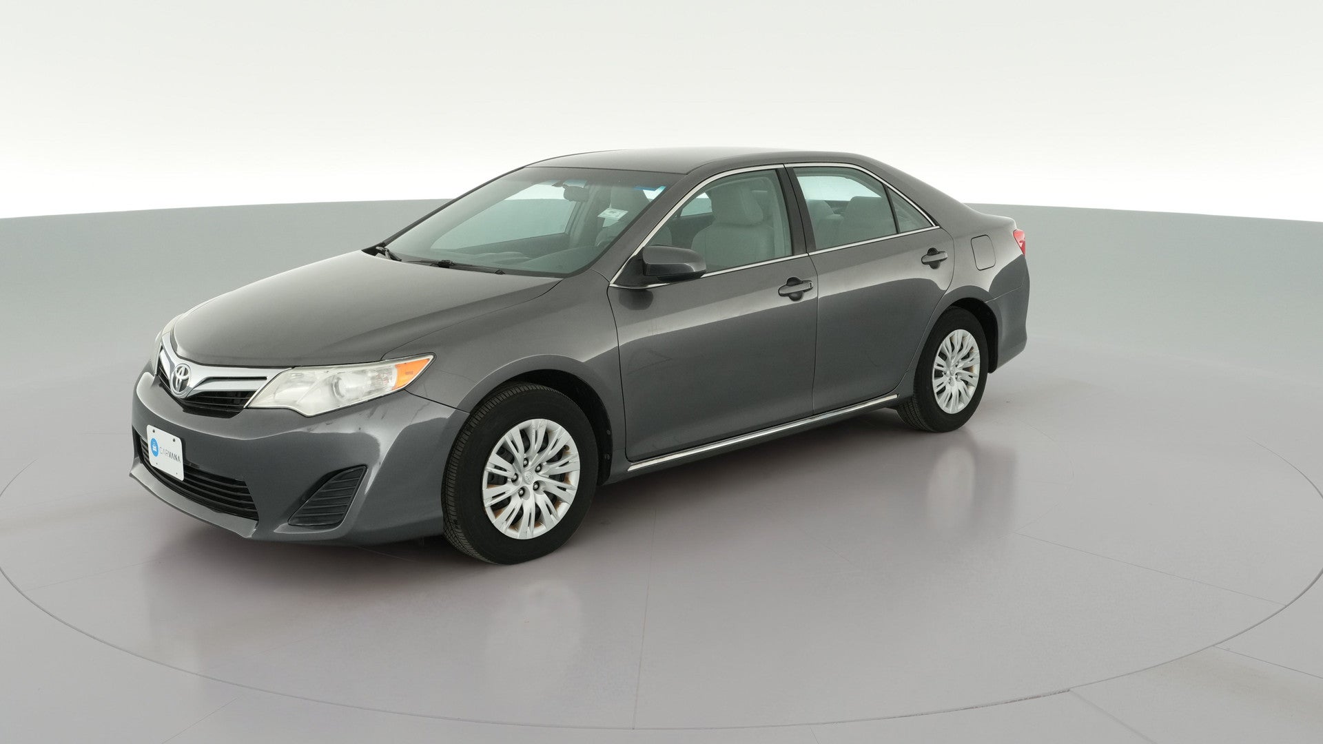 2014 Toyota Camry vehicle photo