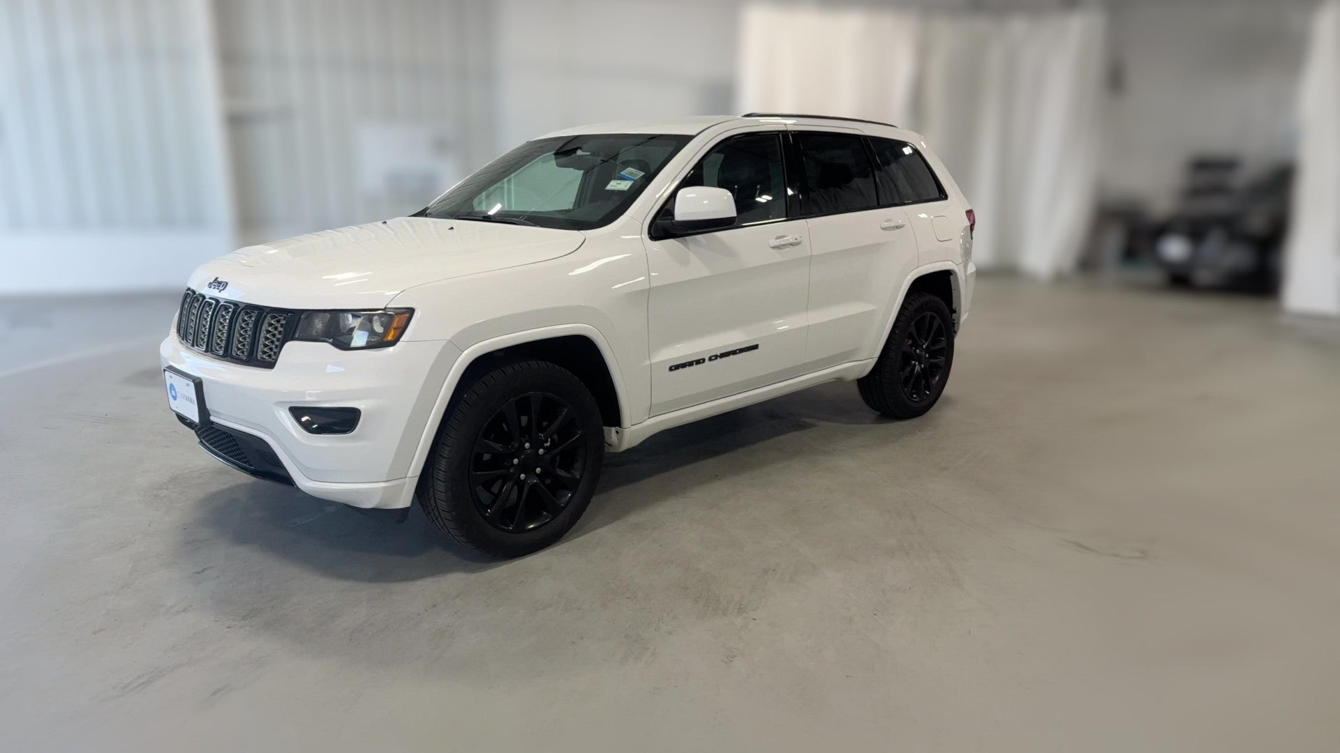 2018 Jeep Grand Cherokee vehicle photo