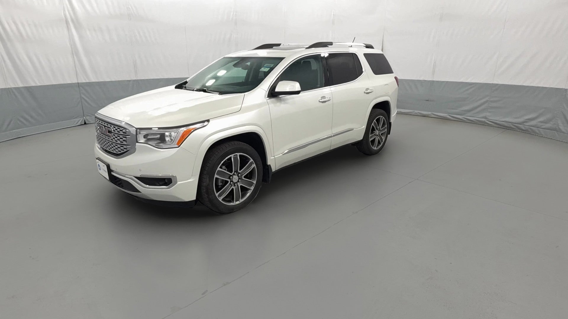 2017 GMC Acadia vehicle photo