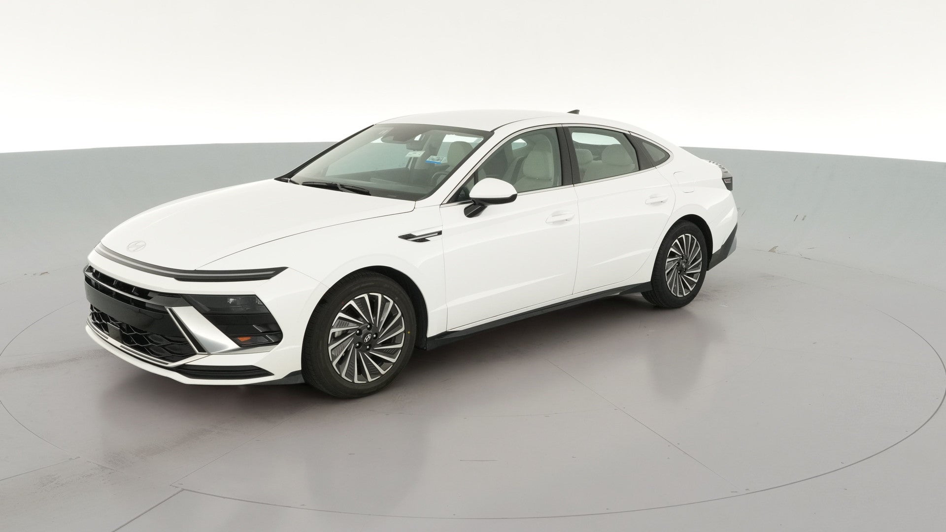 2025 Hyundai Sonata Hybrid vehicle photo