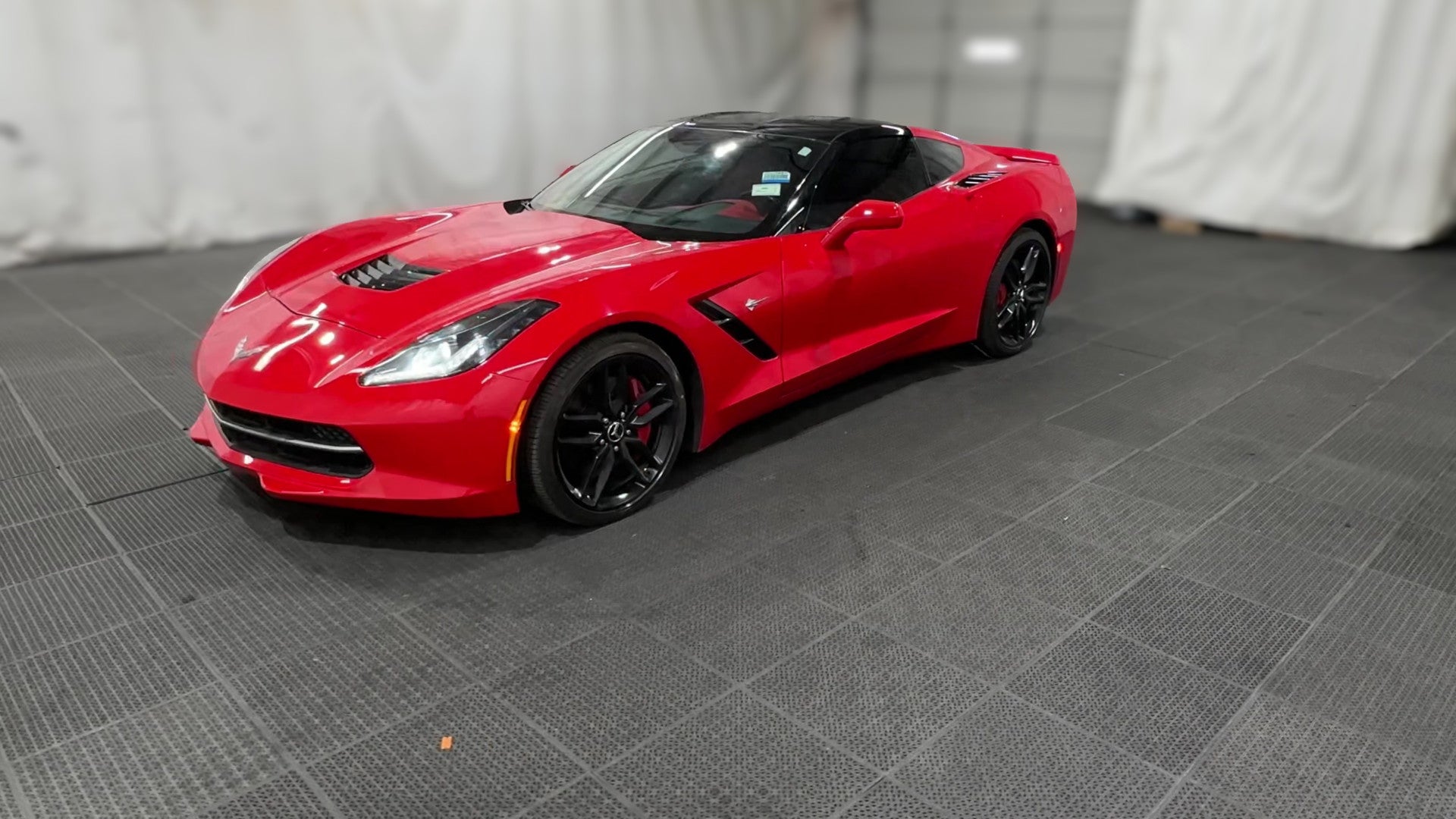 2014 Chevrolet Corvette vehicle photo