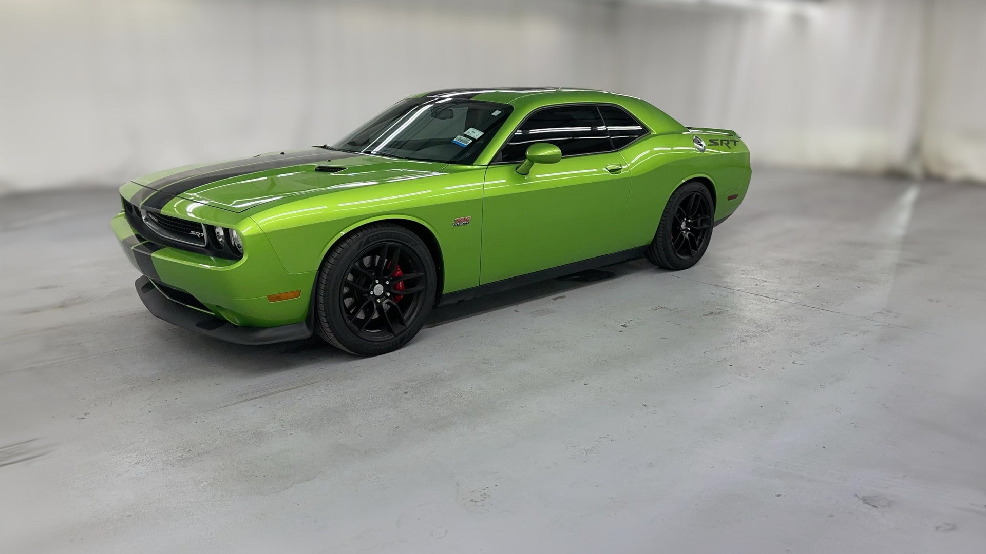 2011 Dodge Challenger vehicle photo