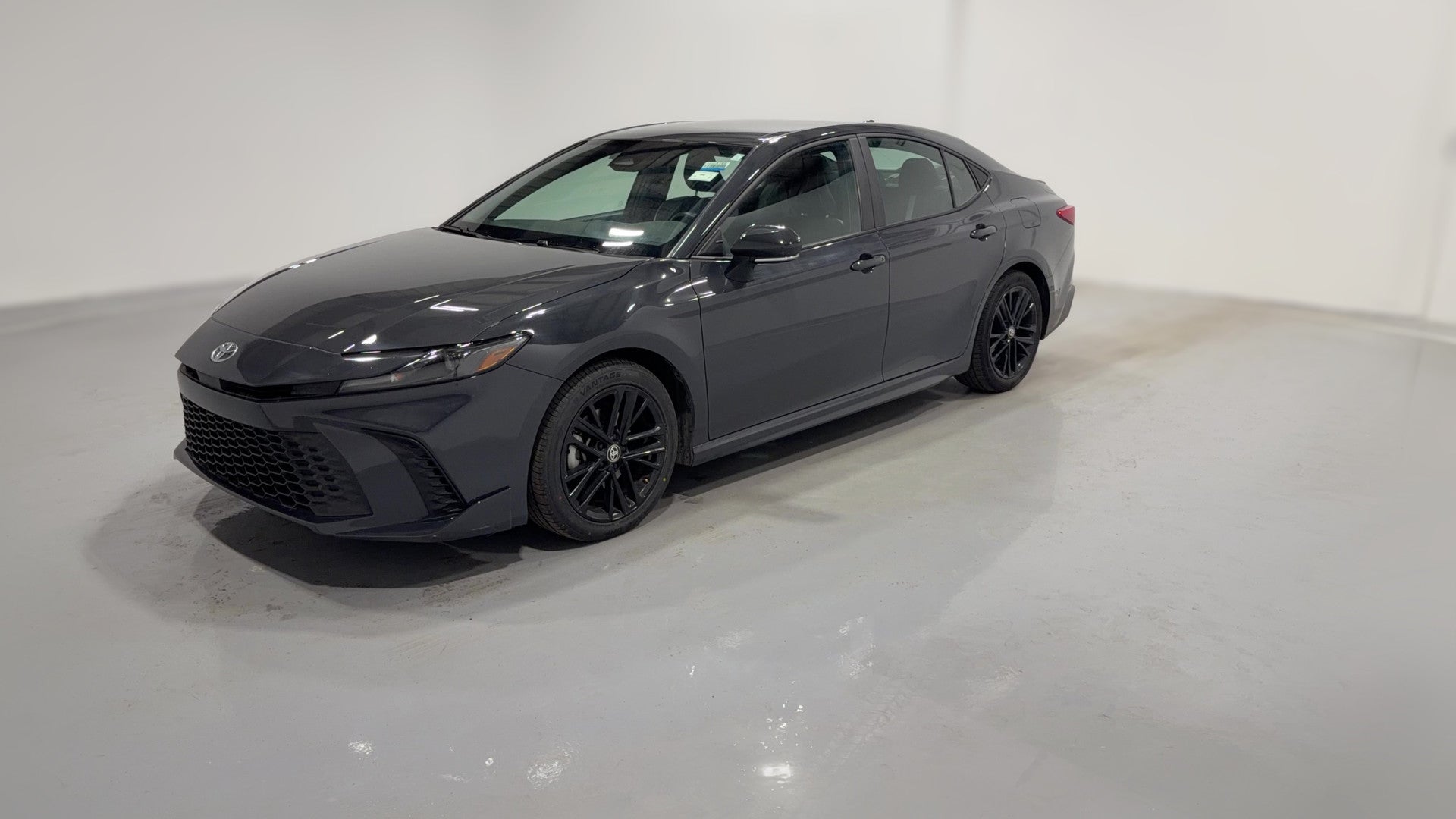 2025 Toyota Camry vehicle photo