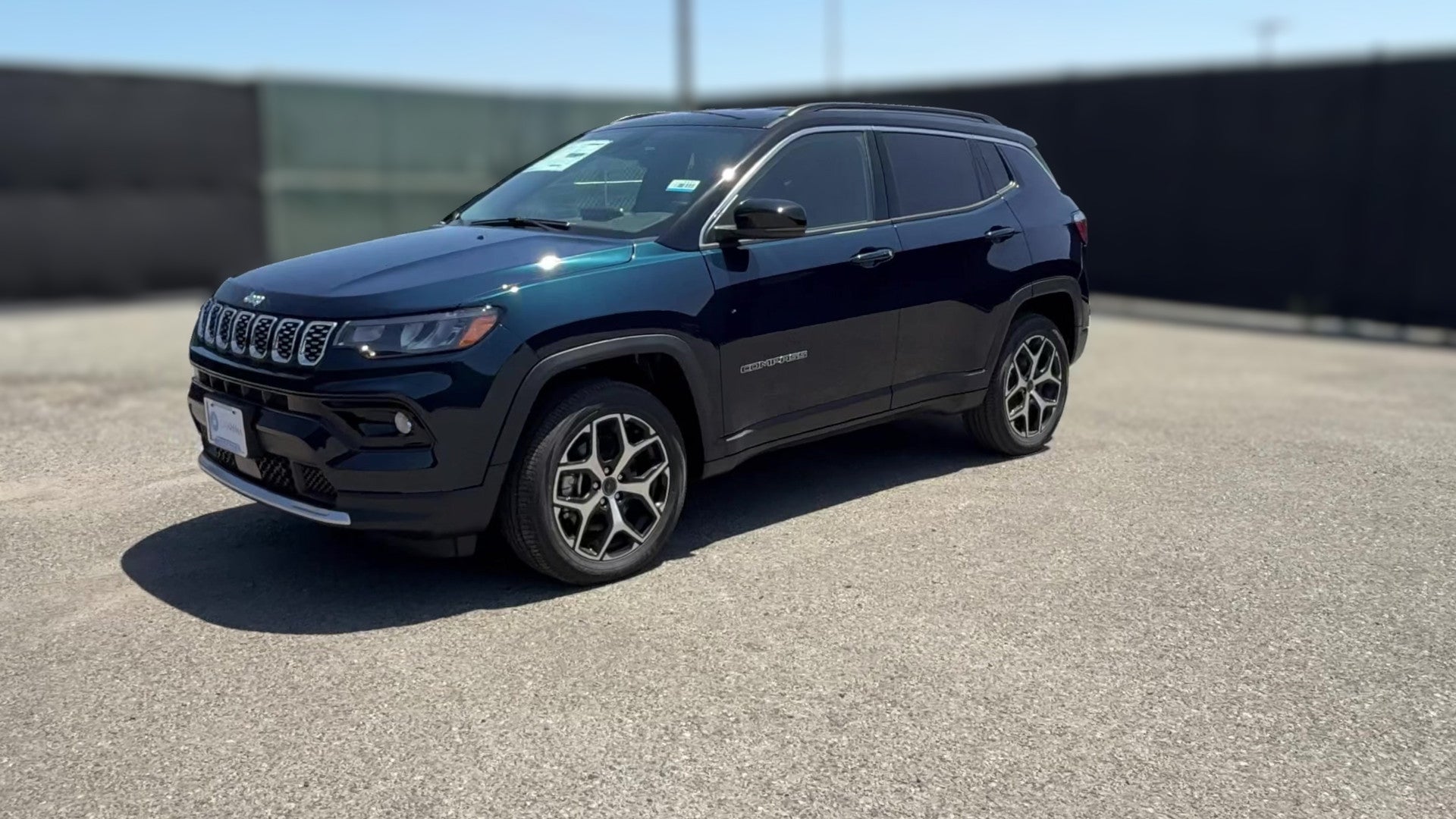 2026 Jeep Compass vehicle photo