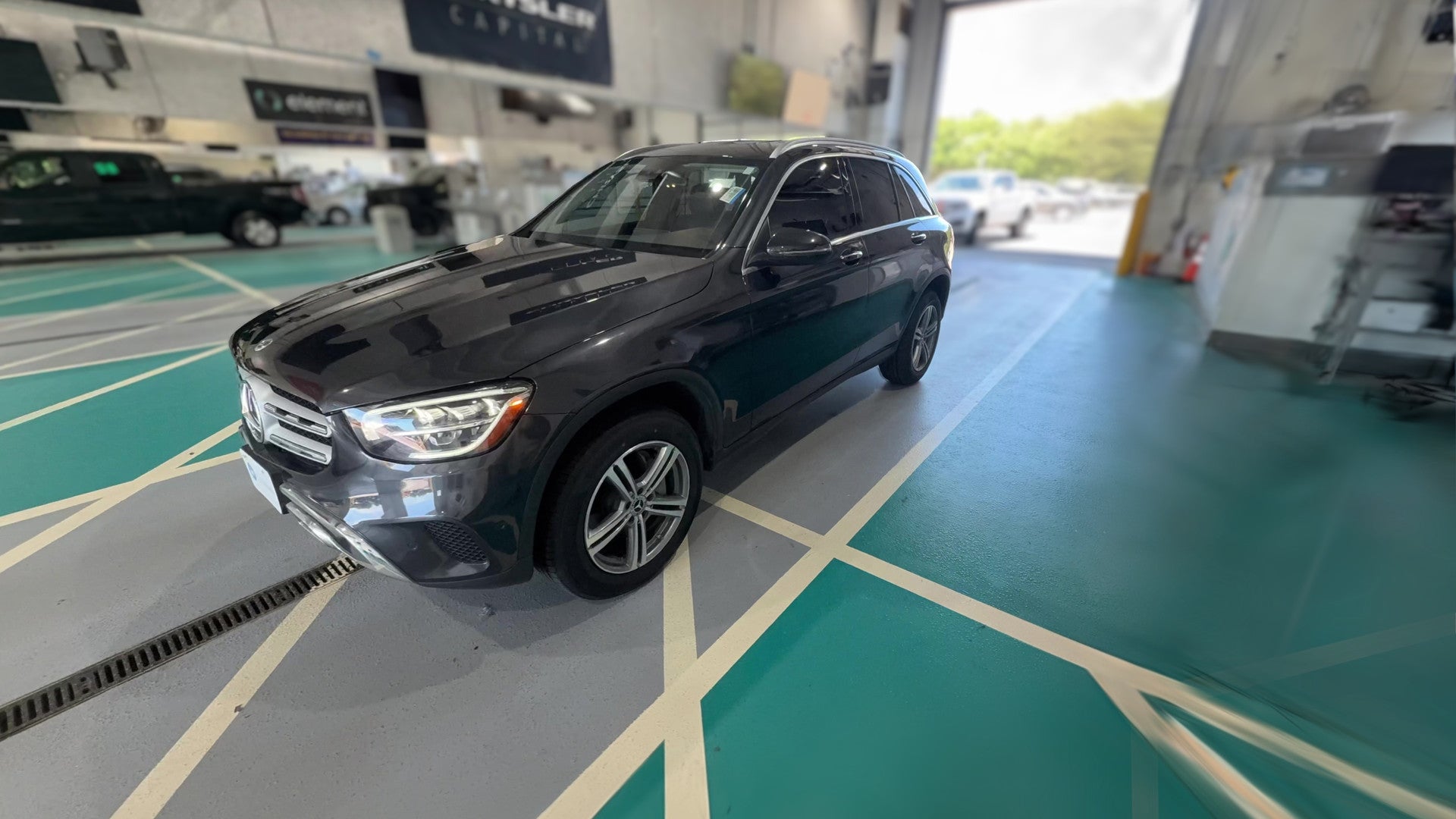 2022 Mercedes-Benz GLC vehicle photo