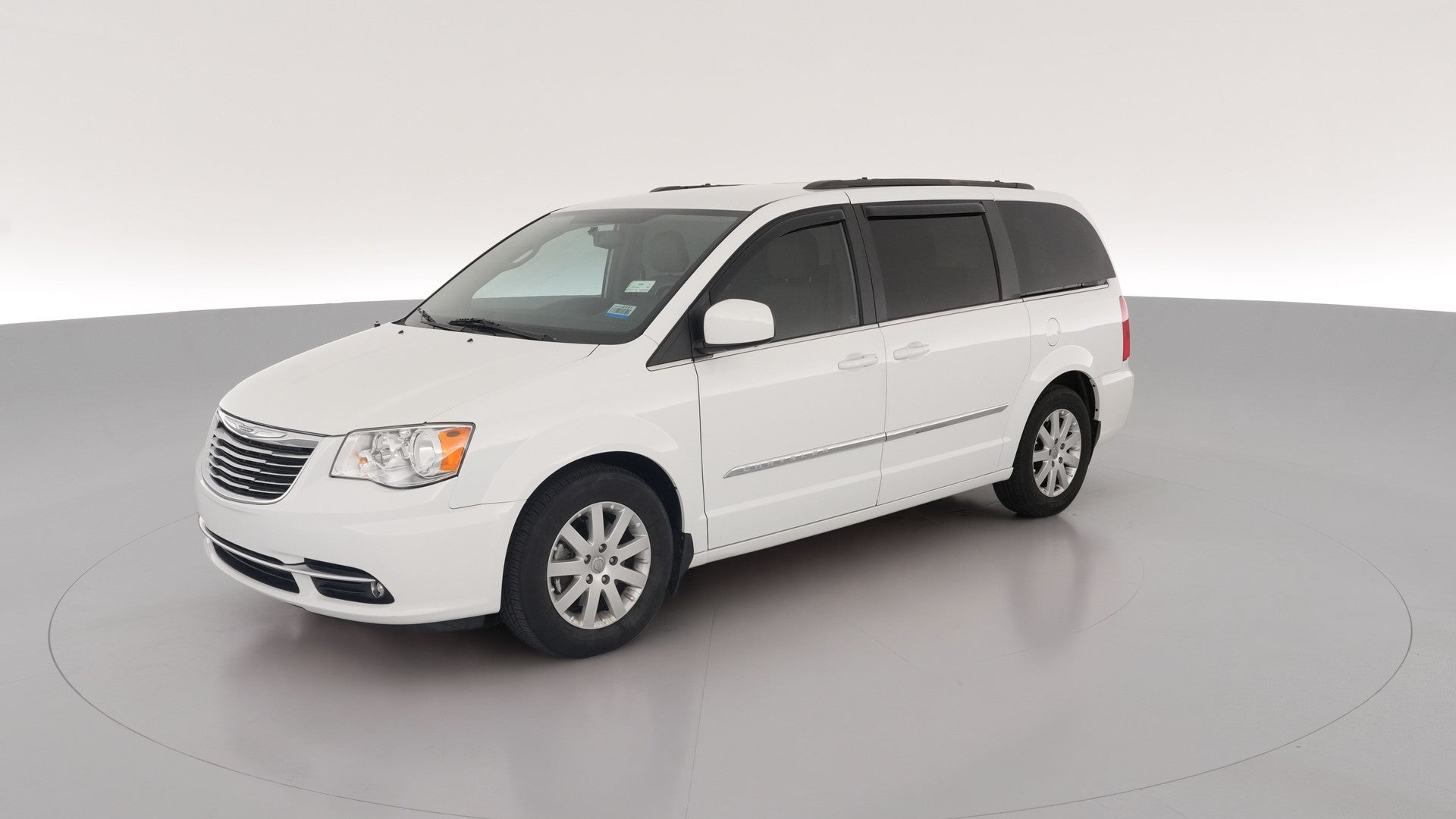 2016 Chrysler Town & Country vehicle photo