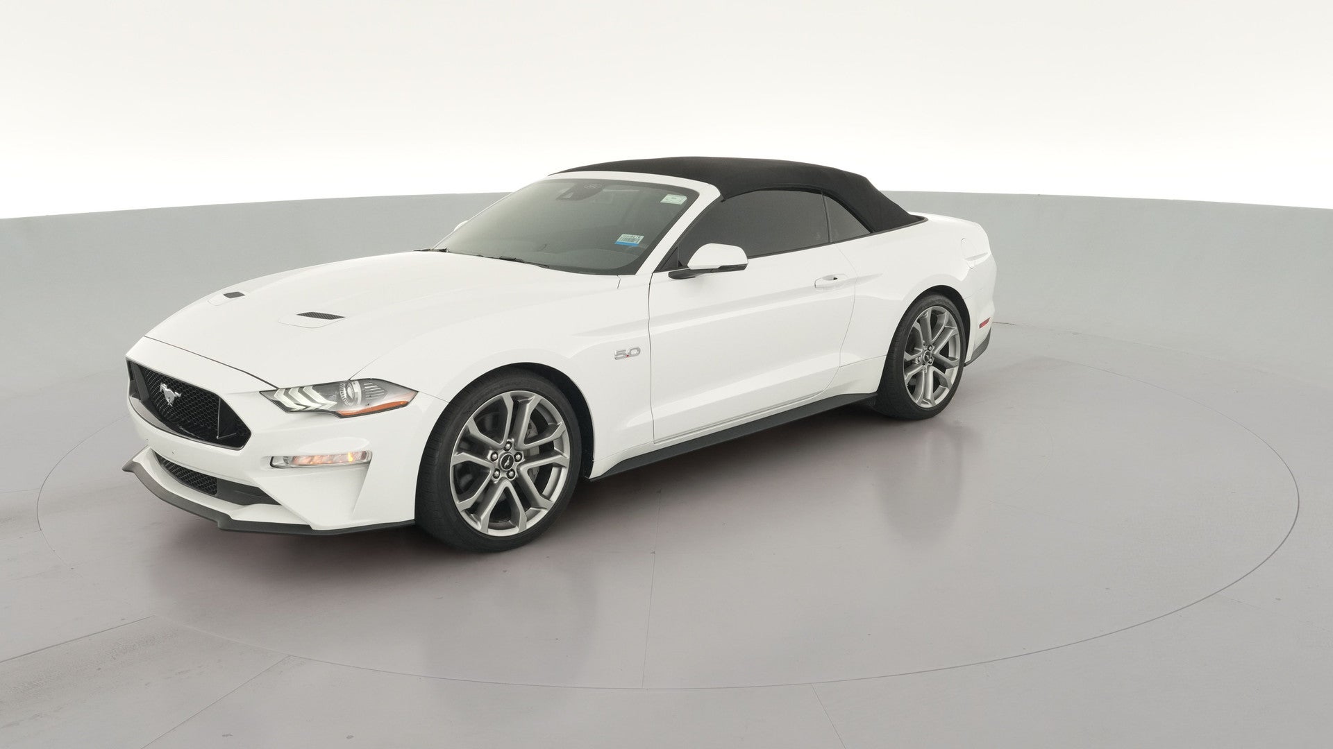 2022 Ford Mustang vehicle photo