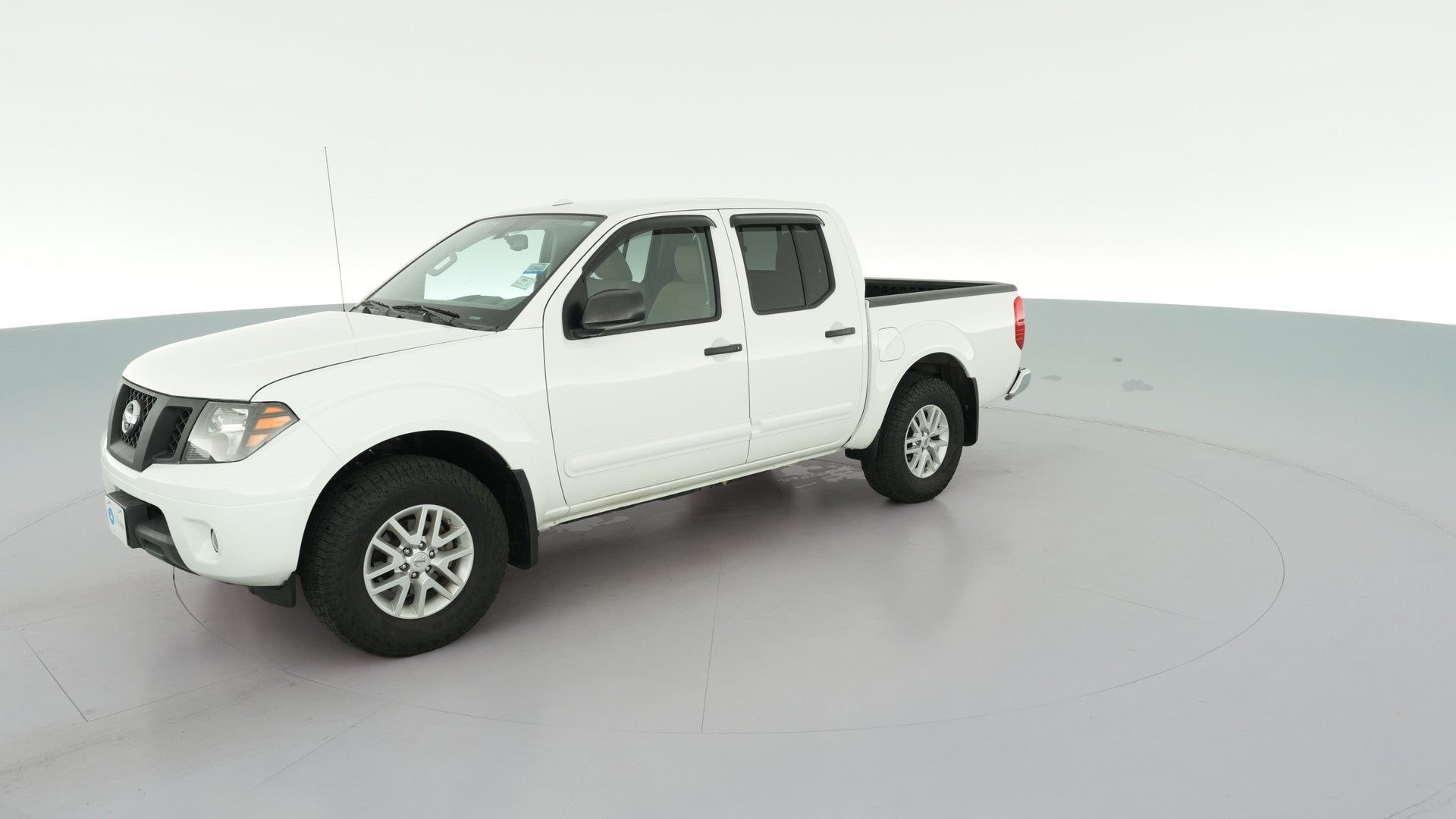 2017 Nissan Frontier Crew Cab vehicle photo