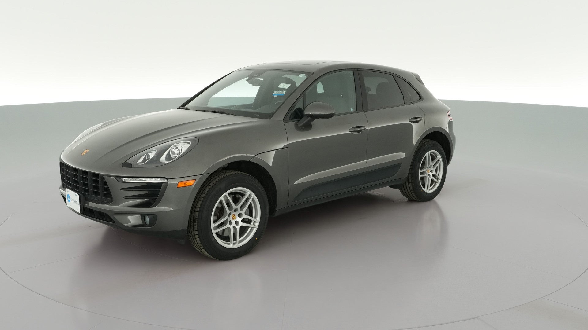 2018 Porsche Macan vehicle photo